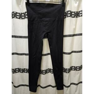 SPANX black leggings shapeware seamless medium